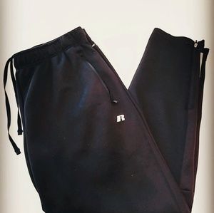 NWOT Russell / Dri-Power 360 - Black - L (36-38)